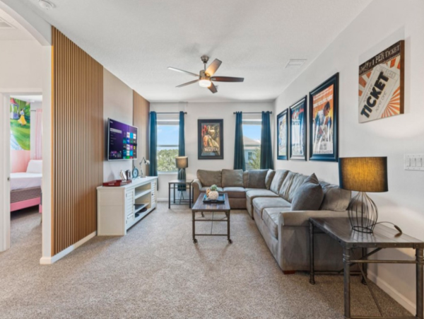Luxury 8_bedroom Orlando Retreat - Perfect for Family Gatherings